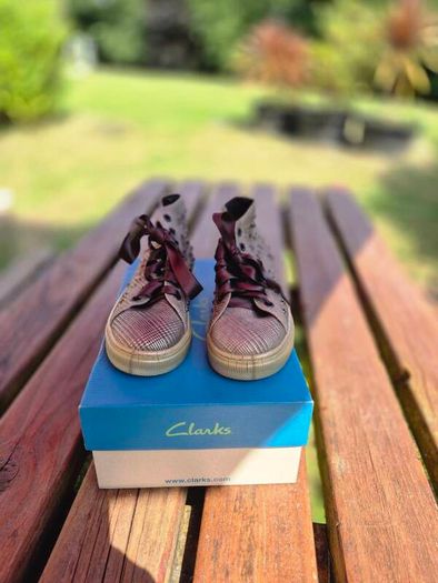 I Pinko Pallino Designer Boots, UK Junior 11, EU 29 Brand New, AV