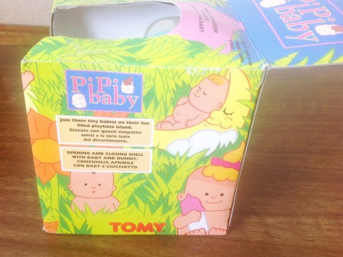 Vintage early 90s Tinkle Tots Hide Away Shell baby sealed
