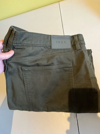 Mens Marks and Spenser. khaki Trousers/Jeans. 40x29. zip.