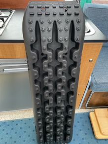 Rhino 4x4 Escape Recovery Track Ladder 10t Off Roading Traction Grip Winter Boards Sand/Mud/Snow x2