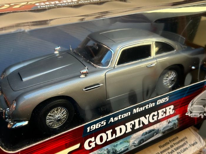 Joyride James Bond 1/18