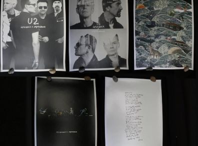 U2 official silkscreen fan collection of posters