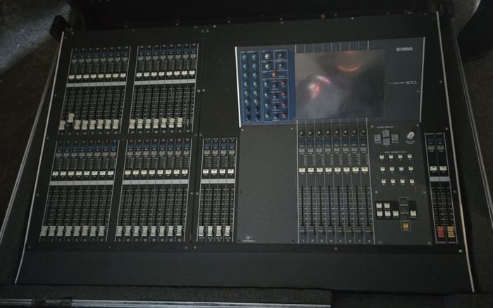 Yamaha M7CL-48 Mixer