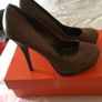 Ladies new shoes size 7 Image 3