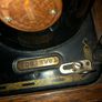 Singer Sewing Machine Image 8