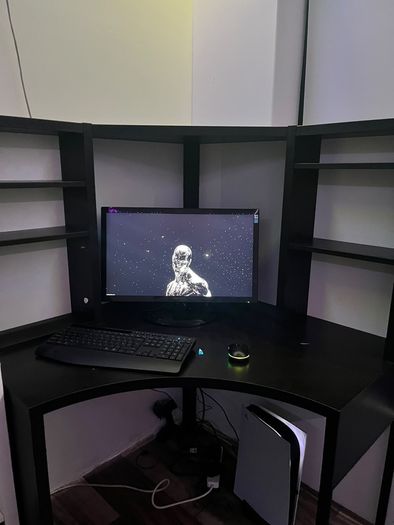 Ikea Micke Corner desk - Excellent Condition- Ideal Gaming Setup
