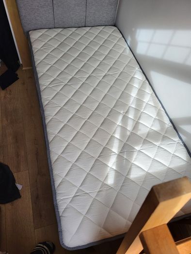 Single mattress
