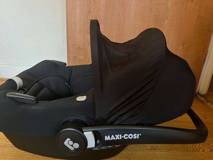 Maxi-Cosi CabrioFix i-size Infant Car Seat