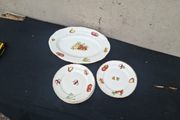 7 vintagd vegetables plates 1 service and 6 sides plates