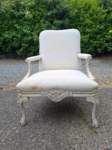 Vanity bedroom chair