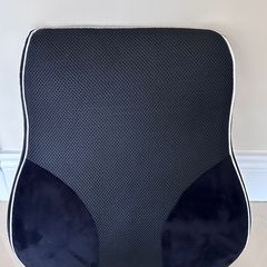 Lumbar support  (Memory foam)
