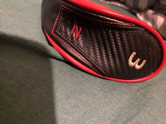 Red srixon Z 3 wood, golf driver cover