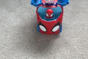 Marvel Spidey and his super-friends Spiderweb Truck with Spider-Man