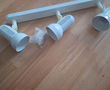 Celing Light/3 Ajustable Arm Spotlight .. Price Drop