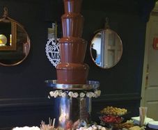 Chocolate Fountain Giles & Posner