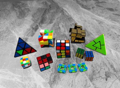 Pre Owned 12 Piece Puzzle, Speed Cube & Fidget Toy Bundle