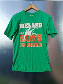 Football fruit of the loom t-shirt