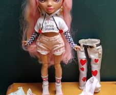 Rainbow High MGA Kia Hart Doll