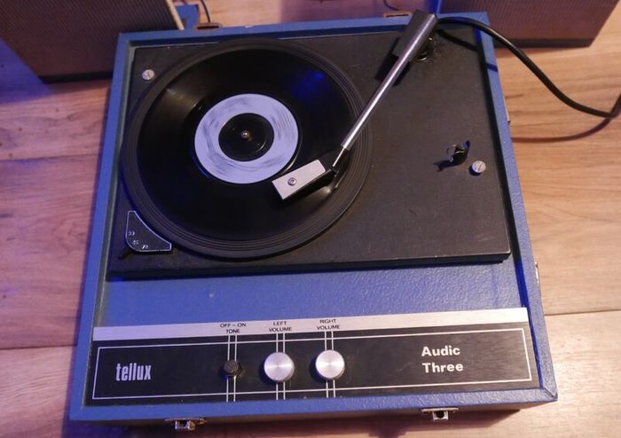 Tellux Audic Three vintage record player