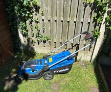 lawnmower electric with battery