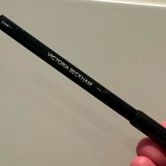 Victoria Beckham lip liner