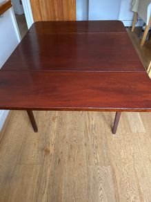 Antique mahogany drop leaf table
