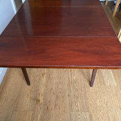 Antique mahogany drop leaf table