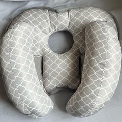 Baby car seat head support