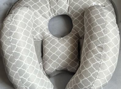Baby car seat head support