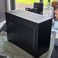 Lian Li Dan A4 H20 ITX Case