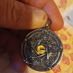 pentagram pendant cats eye