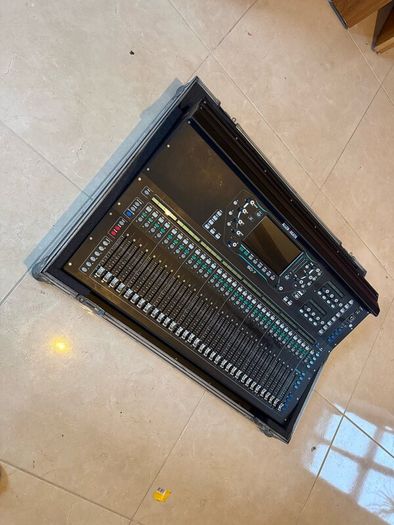 Allen & Heath SQ7