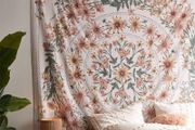 NEW SALE |  Bohemian Tapestry Wall Hanging, Mandala Flower Medallion Hippie Tapestry with White Aesthetic Wreath Design, Psychedelic Hippie Wall Decoration Ceiling for Bedroom Dorm 150 x 170 cm