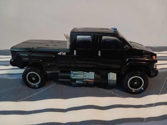Transformer Ironhide