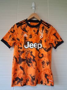 Juventus Jersey. Official Adidas Youths Juventus Away Jersey. Collect In Dublin Or Receive Via Post.