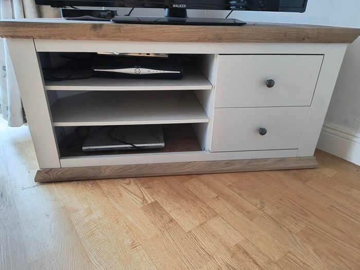 Corner TV unit