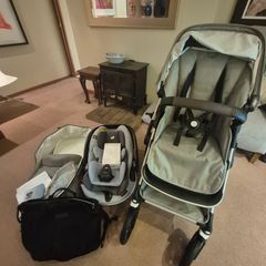Isofix Car Seat & Bugaboo Pram/Buggy