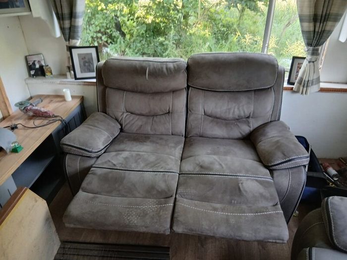 recliner suite