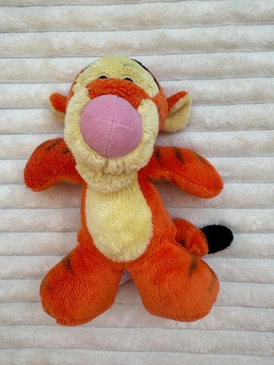 Disney Tigger Floppy Posh Paws Used Please look at the pictures