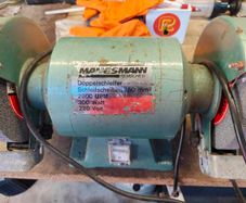 Bench grinder