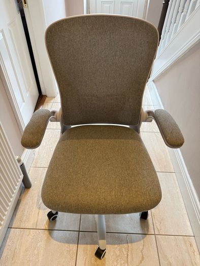 Swivel chair