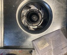 Roof fan