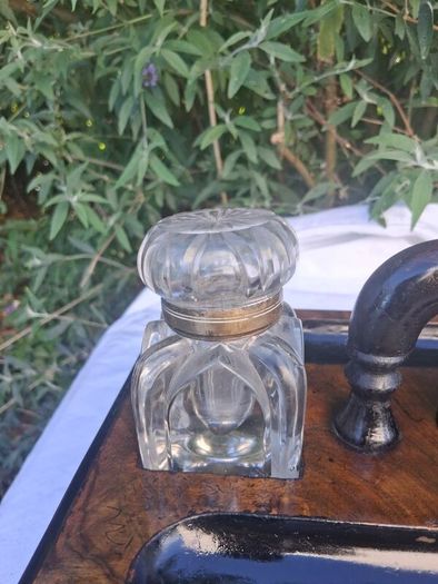 Victorian Burr Walnut Table Inkwell Stand