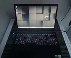 Dell G5 15 5500 laptop (nearly dead battery)