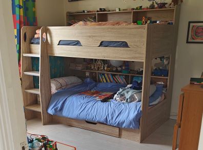 kids bunk bed and mattresses