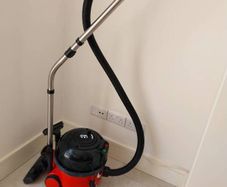 Henry 200 hoover
