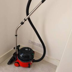 Henry 200 hoover