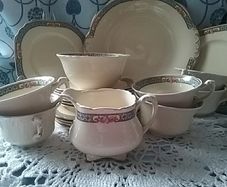 Wedgewood Twenty One Piece Antique Teaset