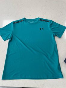 Boys teal under armour T-shirt