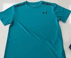 Boys teal under armour T-shirt